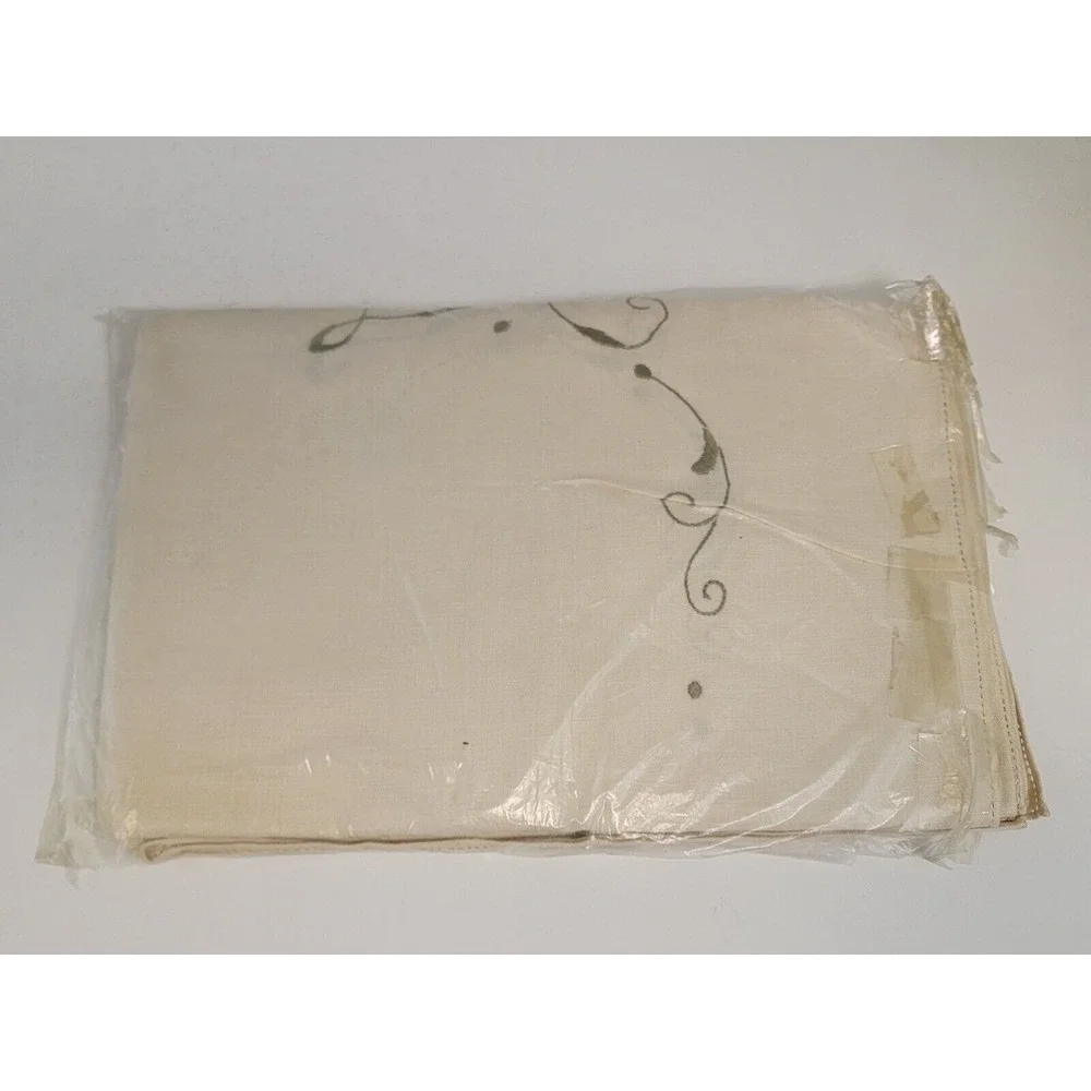 Vintage Mid Century HARMONY HOUSE Hand Embroidered Dinner set tablecloth Napkins